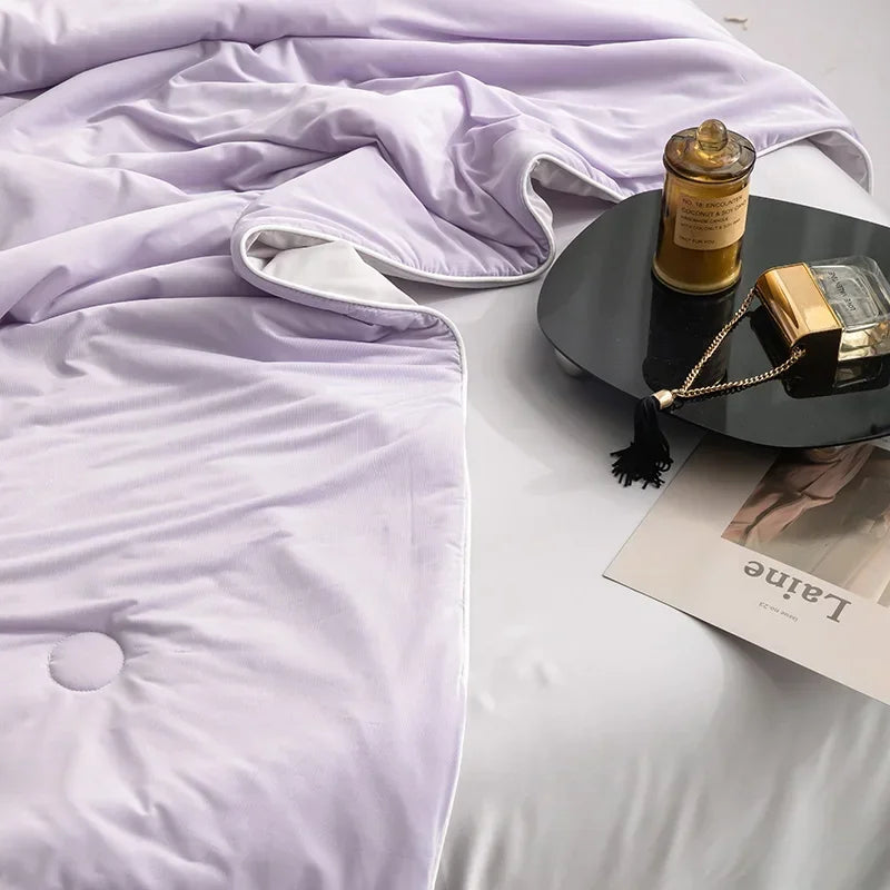High-Quality Cooling Blanket – Smooth Air-Conditioning Comforter, Lightweight Summer Quilt with Double-Sided Cooling Fabric