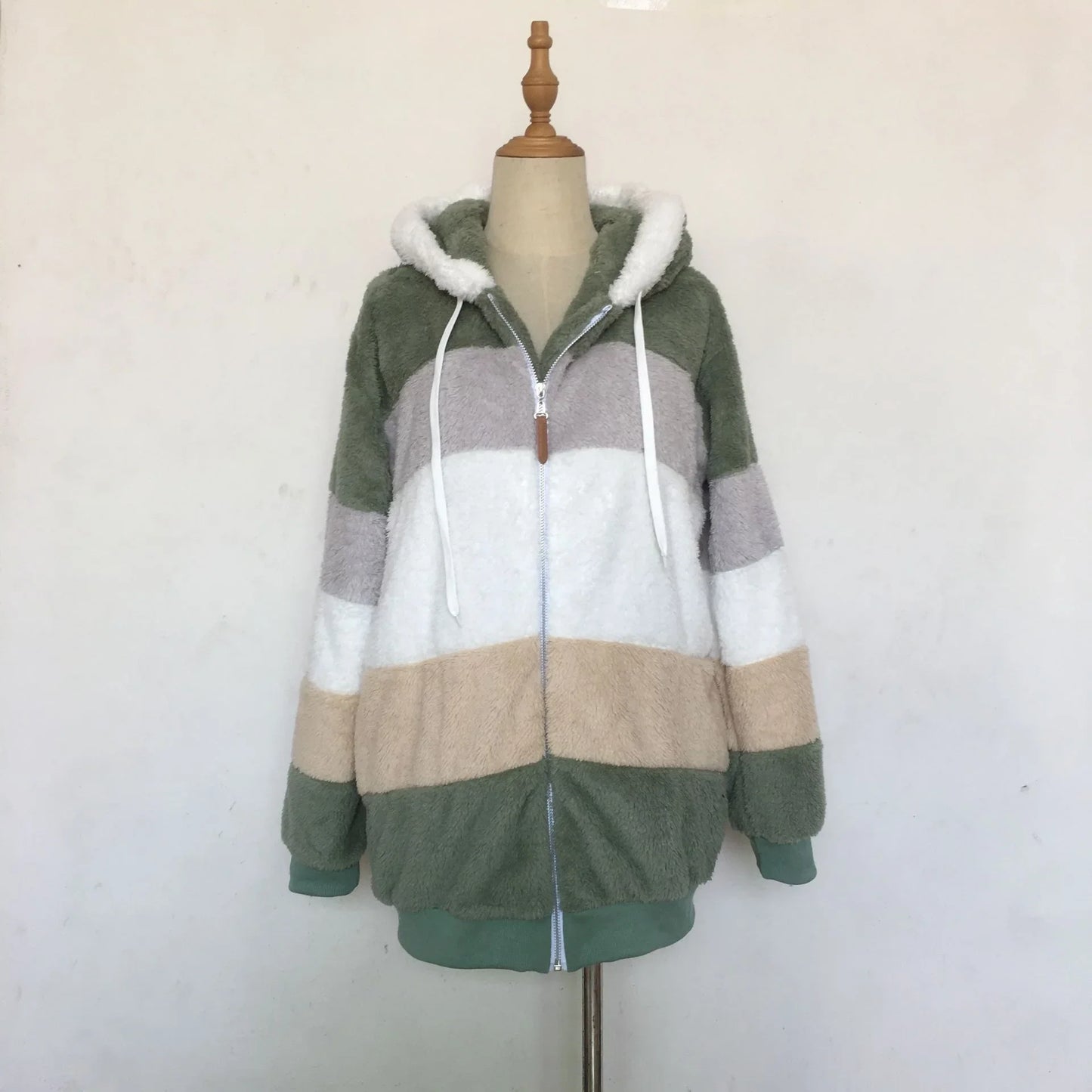 Oversized Jacket for Women – 2023 Autumn Winter Warm Plush Hooded Coat, Loose Fit Streetwear with Pockets