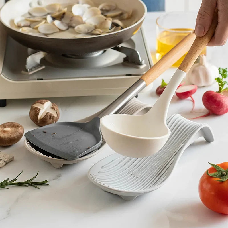 Silicone Insulated Spoon Holder Placemat – Heat Resistant Kitchen Utensil Rest & Cutlery Storage Mat (1/4 Pcs)