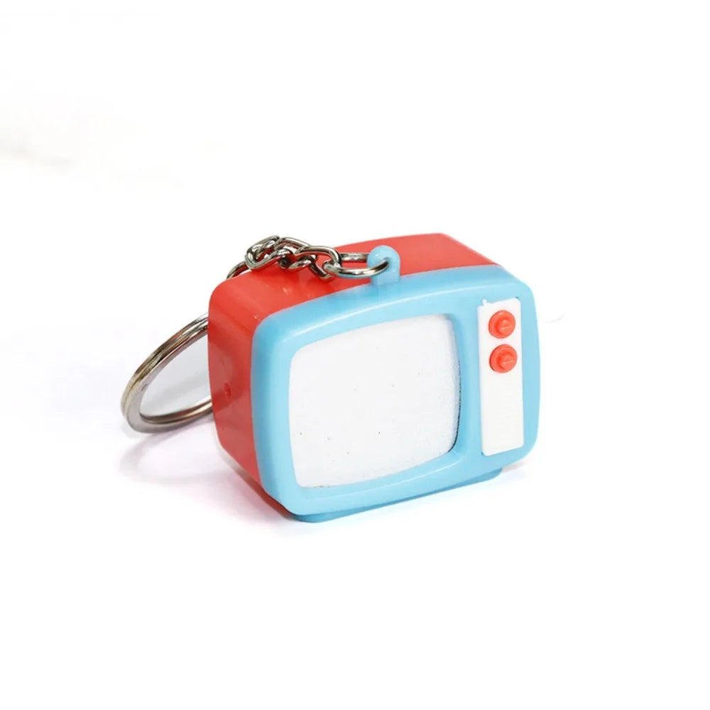 Retro TV Keychain – Miniature LED Television Pendant Toy for Kids & Home Decor