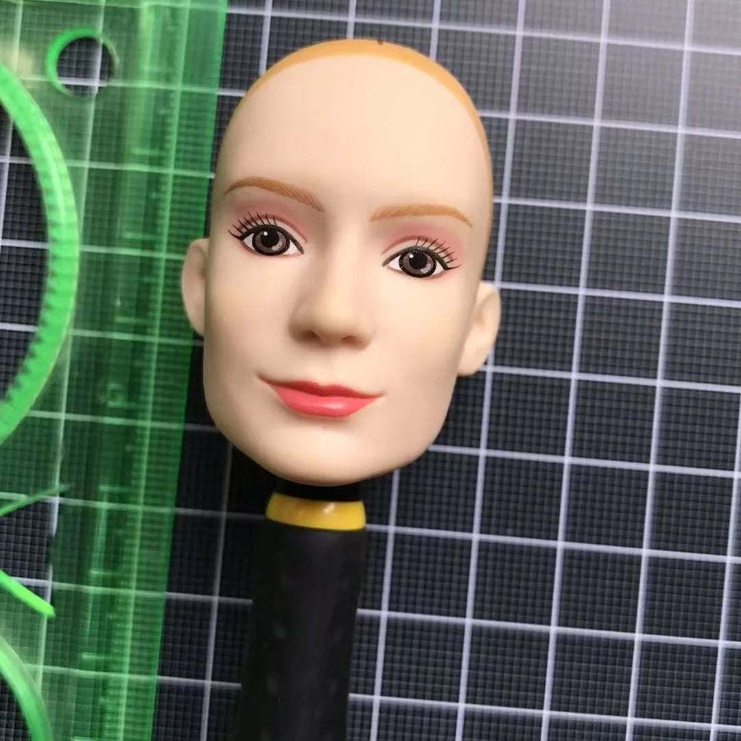 DISNEY Doll Heads – Bald Red Hair King, Queen & Alice with Makeup for DIY Dressing & Accessories