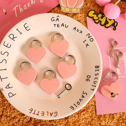 30x39mm Antique Heart-Shaped Padlock – Vintage Pink Romantic Key Lock for Diaries, Weddings, and Jewelry