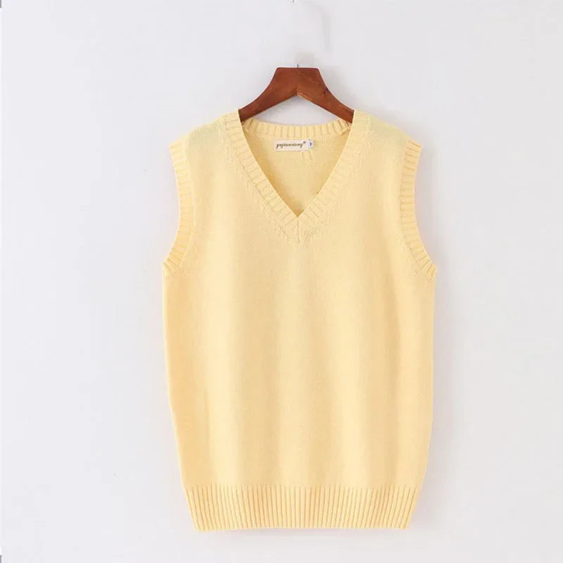 Unisex Sleeveless Sweater Vest – V-Neck Preppy Knitted Jumper for Women & Men, Retro Spring Fashion