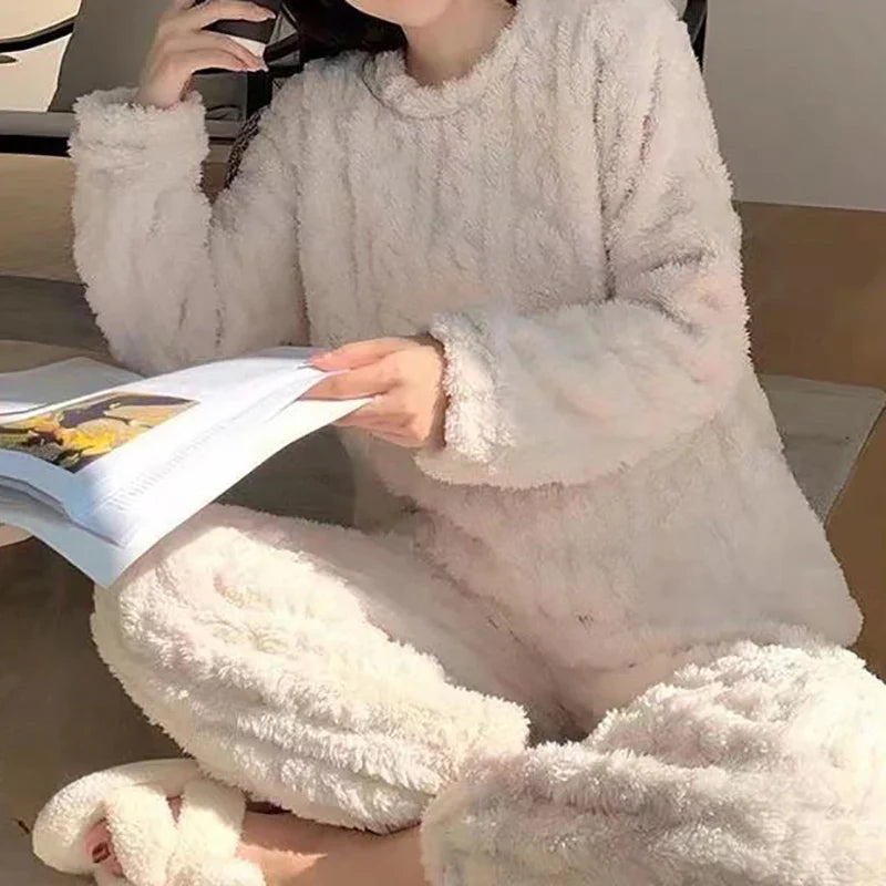 Autumn Women's 2 Piece Warm Velvet Pajama Set – Ribbed Fleece Pullover & Pants, Casual Loungewear (2023)