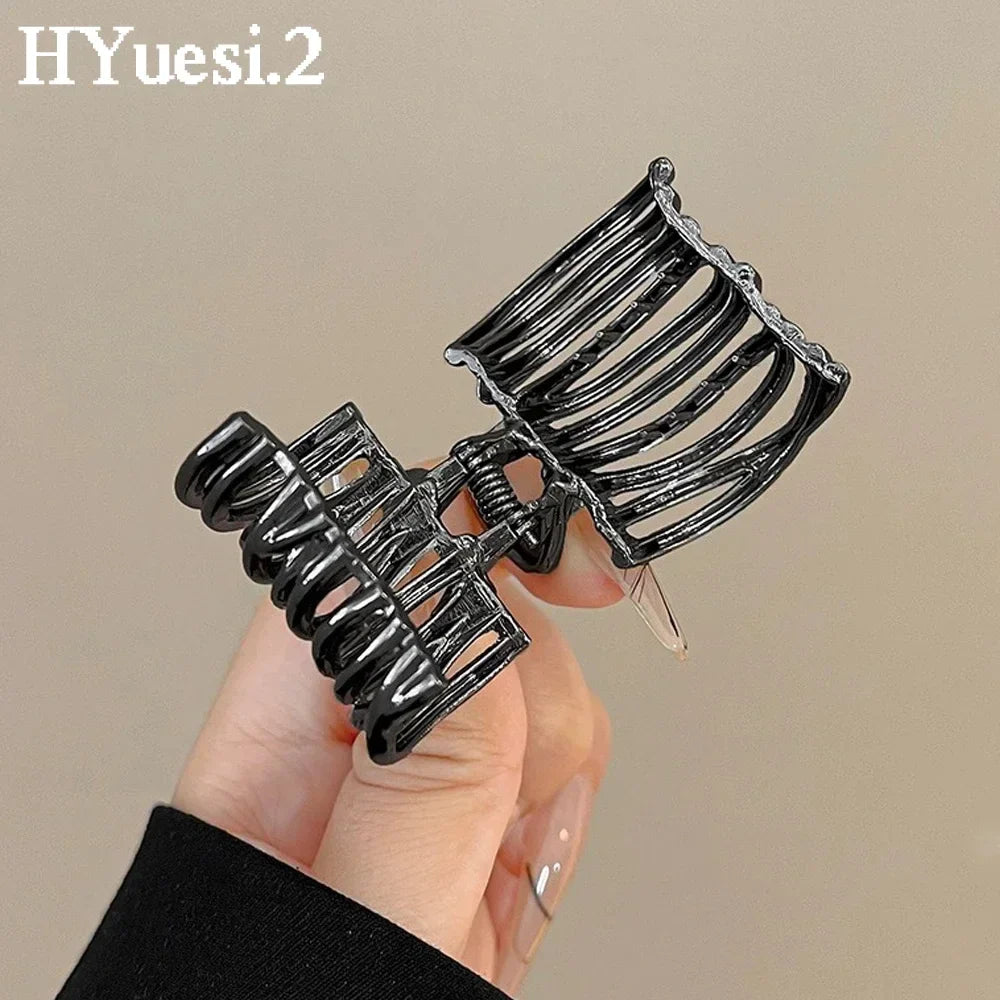 Fashion Irregular Metal Hair Claws - Nonslip Strong Holder for Women Girls' High Ponytail, Shark Buckle Hair Clip for Thick Long Hair