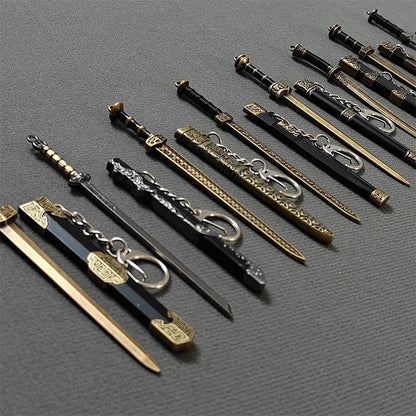 Mini Sword Pendant Keychain – Creative Weapon Toy Key Ring for Backpack & Gifts