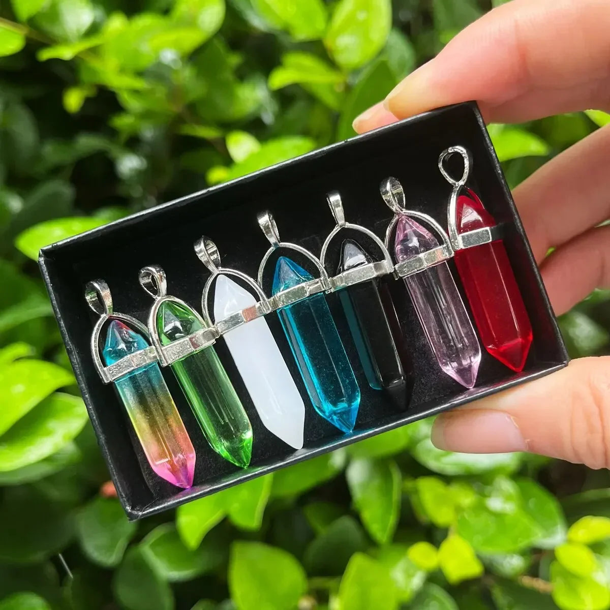 7Pcs Glass Horn Column Necklace Set – Elegant Gift Jewelry Set with Seven-Horn & Six-Horn Pendants
