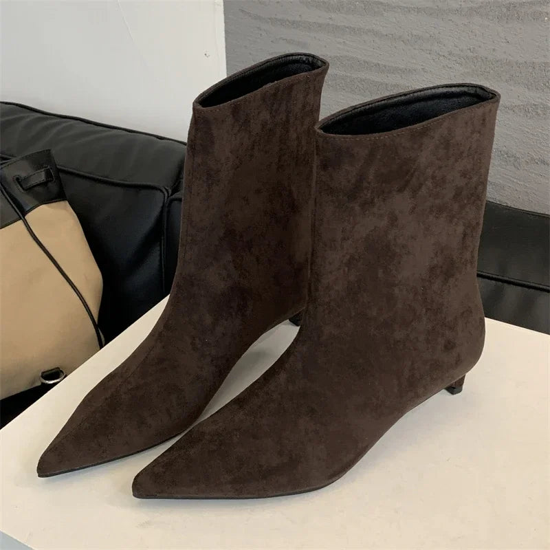 Eilyken Vintage Pointed Toe Ankle Boots – Women's Low Heel Designer Shoes for Autumn & Winter