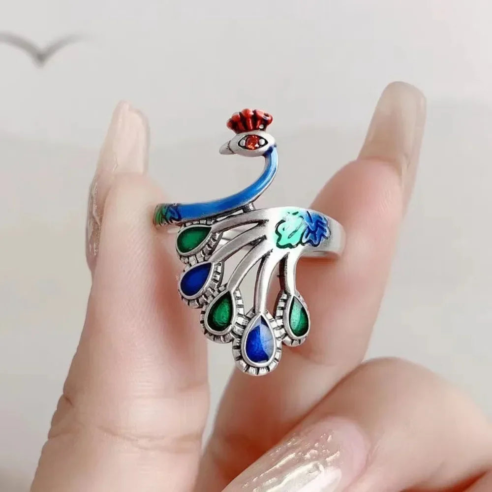 Adjustable Crochet Tension Cat Ring – Beginner Knitting & Crochet Hook Finger Holders, Yarn Guide Winder Tools