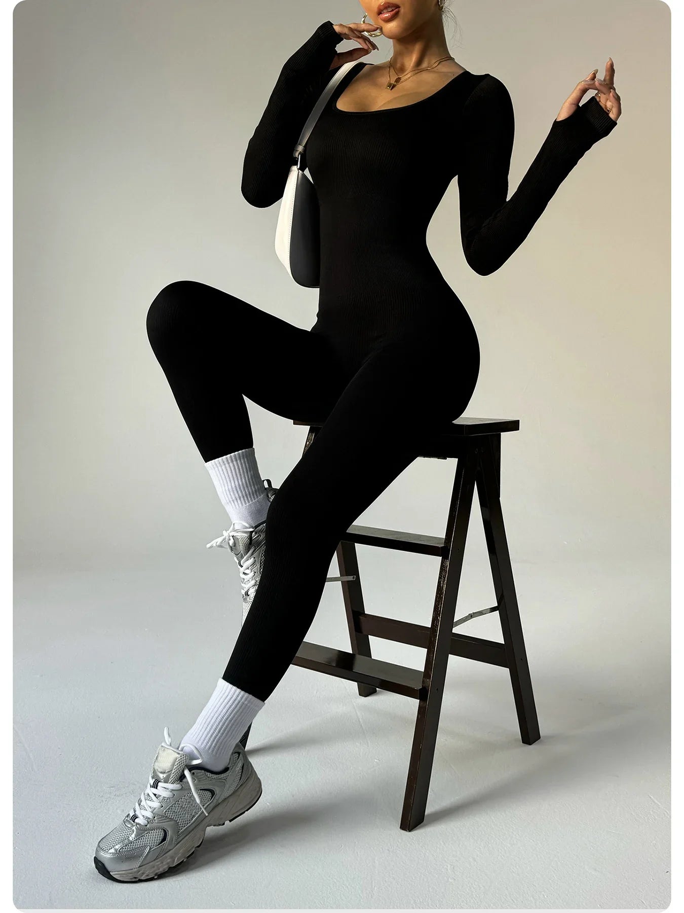 Women’s One-Piece Yoga Jumpsuit – Black Long-Sleeve Bodysuit, Sexy Streetwear & Casual Sportswear