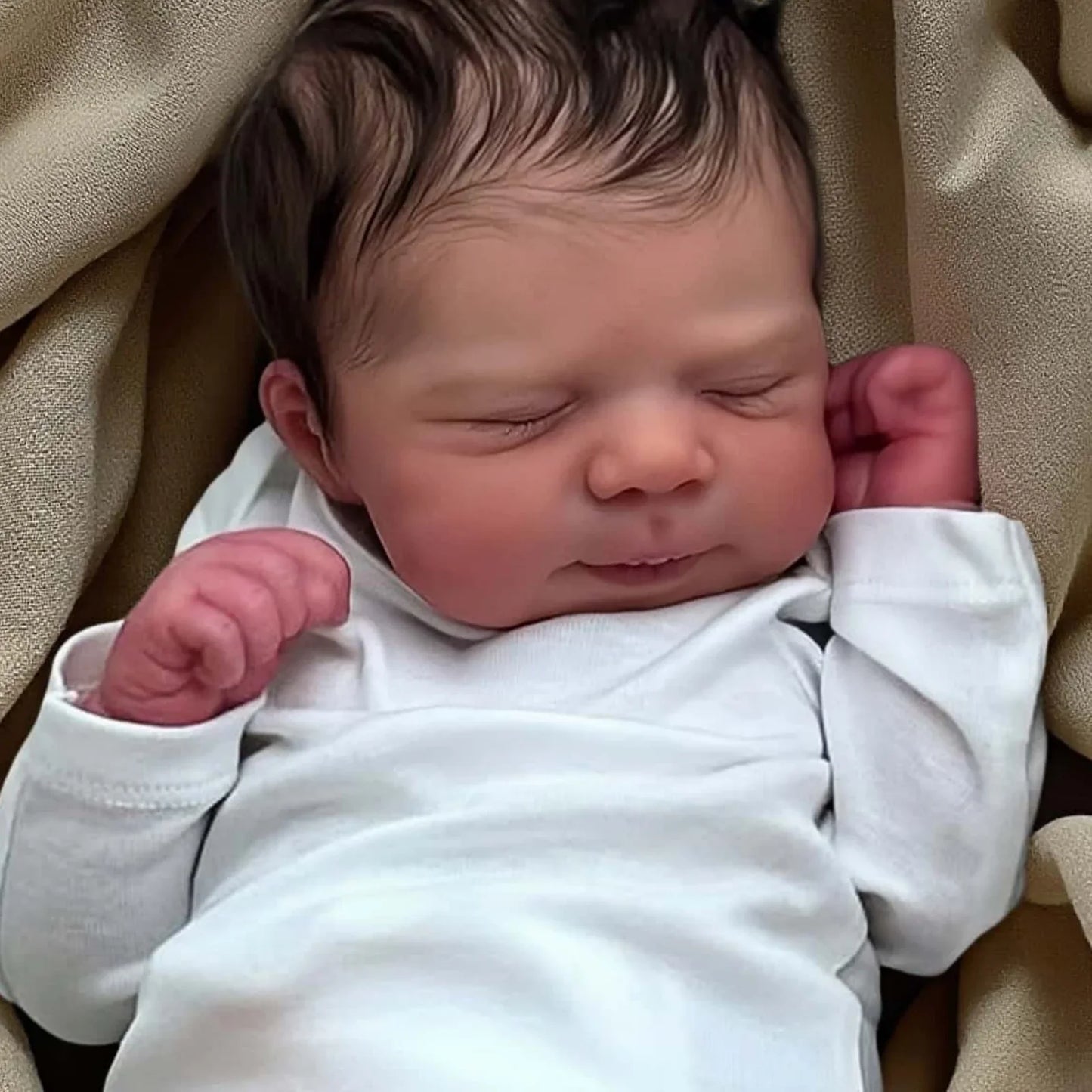 Risbecko 43cm Lifelike Reborn Doll – Handmade Vinyl Baby Doll with 3D Painted Skin and Veins