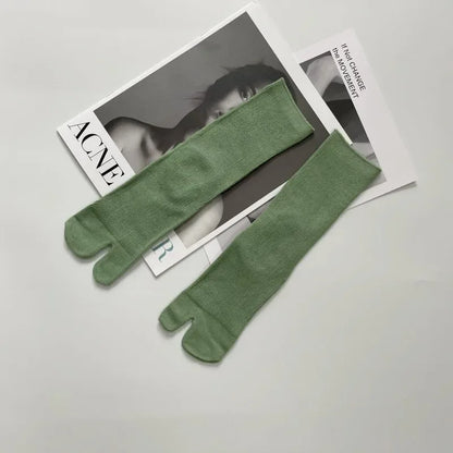 Unisex Combed Cotton Split Toe Tabi Socks – Comfortable Two-Toe Harajuku Style Socks for Men & Women High Quality Cotton