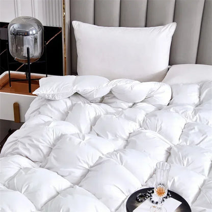 Premium White Goose Down Comforter – Winter Warm Feather Duvet, Lightweight & Cozy, Queen/King Size, Pinch Pleated 3D Design