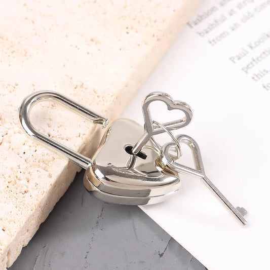 Heart-Shaped Mini Padlock with Key – Luggage, Jewelry Box, Diary, and Suitcase Lock for Travel and Wedding