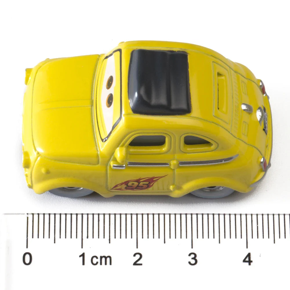 Disney Pixar Cars 3 Lightning McQueen & Mater Diecast Cars 1:55 Scale Alloy Model Toy Set – Collectible Kids Gift Vehicles