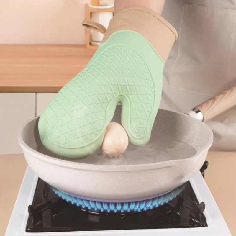 Silicone Insulated Kitchen Glove – Anti-Slip, Thickened, Heat-Resistant & Anti-Scalding