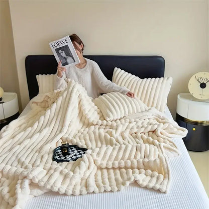 Light Luxury Solid Color Rabbit Velvet Blanket – Thick Warm Flannel Winter Blanket for Bedroom & Living Room