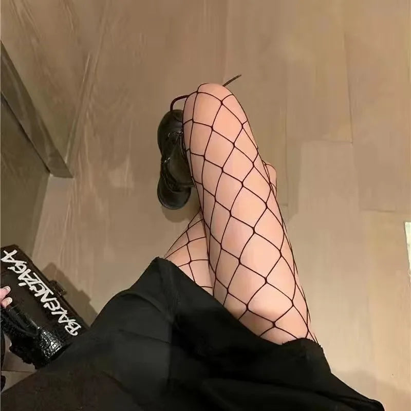 50506815734067