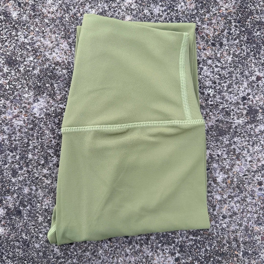 High Waist Women's Yoga Leggings - Solid Color Cropped Gym & Training Pants with Back Pocket