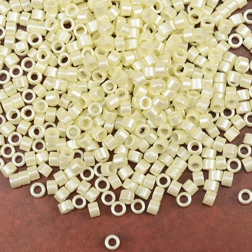 2.5mm Mini Glass Cylinder Beads – Antique Pearl Color Craft Beads for DIY Bracelets & Necklaces Jewelry Making Accessories
