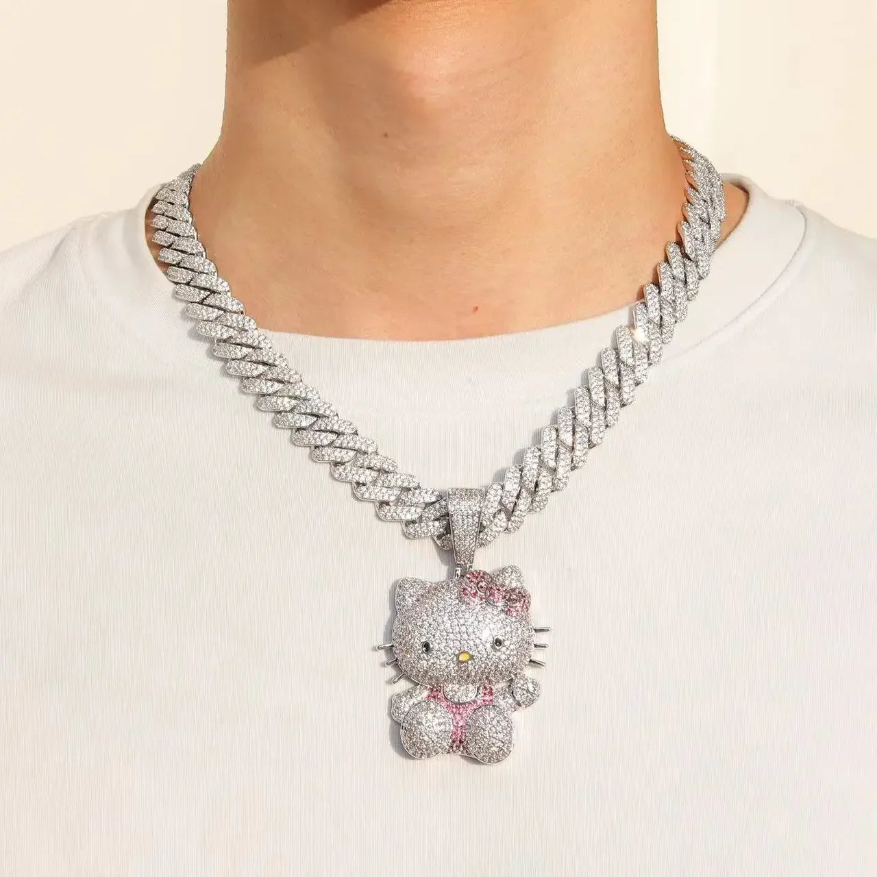 Kawaii Hello Kitty Necklace – Anime Sanrio Hip Hop Diamond Pendant with Cuba Chain, Cute Cartoon Jewelry Gift for Men & Women