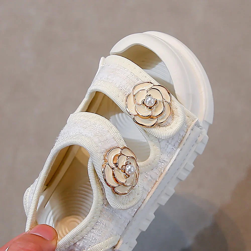 Girls’ Summer Sandals with Pearl Flower, Soft-Soled Beach Shoes for Kids