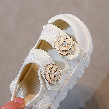 Girls’ Summer Sandals with Pearl Flower, Soft-Soled Beach Shoes for Kids