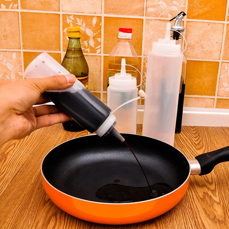 Large Squeeze Condiment Bottles with Nozzles – Ketchup, BBQ Sauce, Olive Oil Dispenser Bottles for Kitchen Use