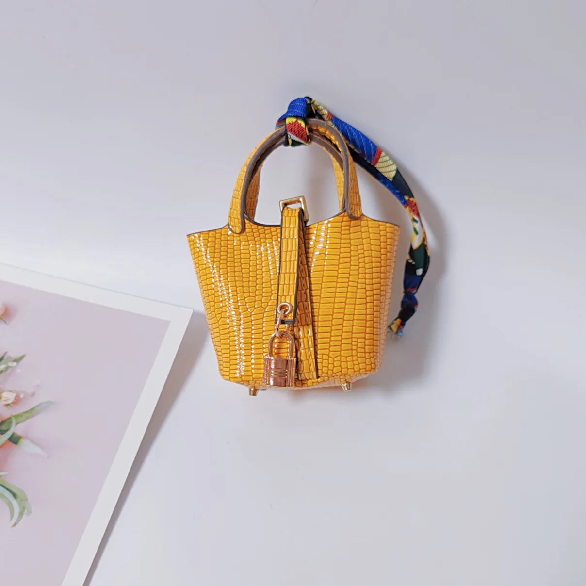 Mini Bag Pendant Keychain – Creative Portable Zero Wallet, Bracelet, and Bluetooth Earphone Multifunctional Hanging Accessory