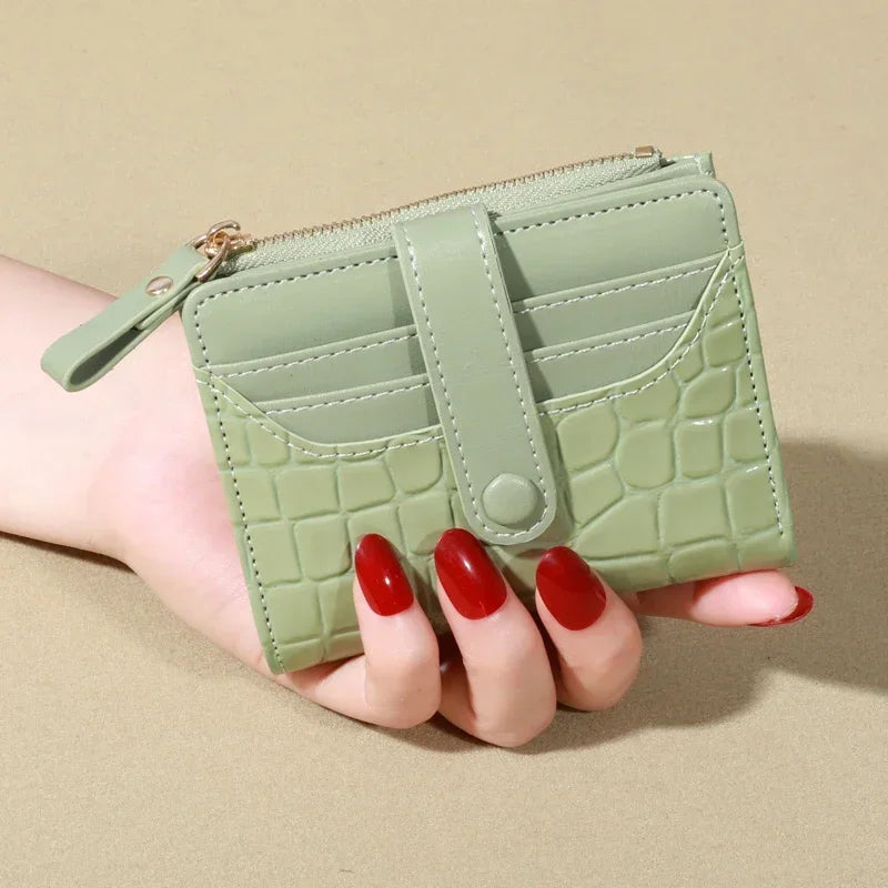 Elegant Women’s Multi-Card Wallet – Secure Double Zip PU Leather Clutch with Crocodile Texture and Stylish Storage