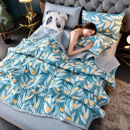 Quilted Spring Summer Quilt – Soft, Lightweight & Breathable Duvet for Queen Size, Comfortable & Washable