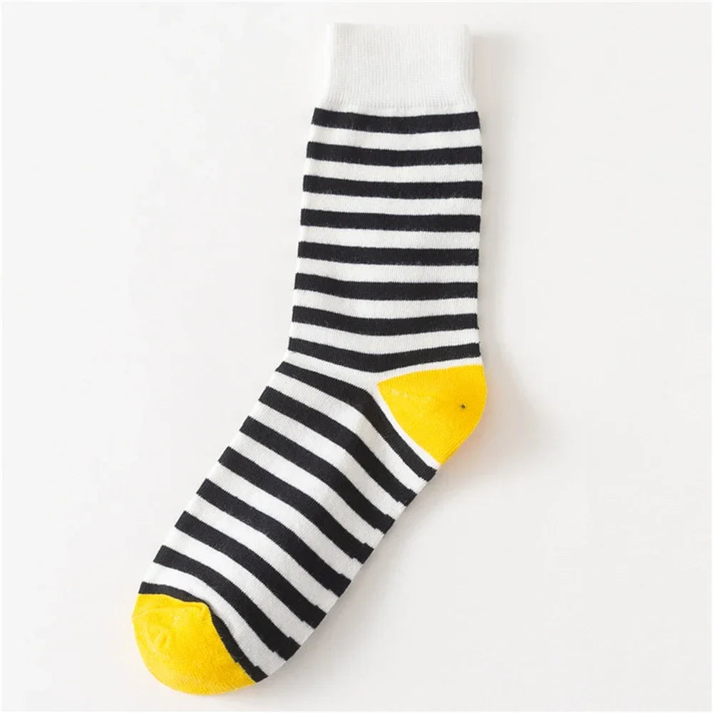 Colorful Striped Art Socks for Men – Rainbow Zebra Pattern Winter Fashion Crew Socks, Unisex Business Casual Combed Cotton Dropshipping Socks