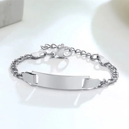 Custom Engraved Mom Bracelet – Personalized Figaro Link Bangle with Names & Birthday Date