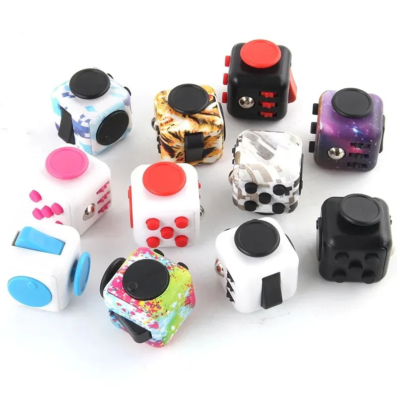 Creative Solid Color Fidget Dice – Handheld Stress Relief Toy for Kids & Adults, Anxiety & Autism Aid