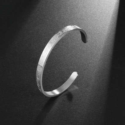 Retro Tibetan Six-Character Mantra Bracelet — Silver Plated Lotus Cuff for Men