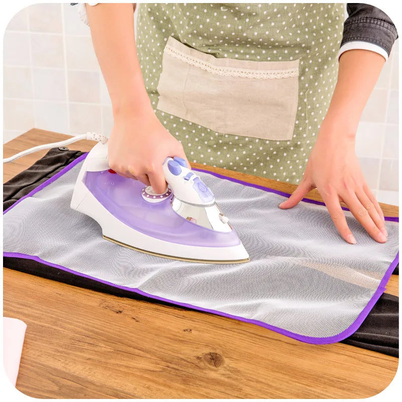Cloth Protective Press Mesh Mat – Insulation Ironing Board Cover, Mini Iron Pressing Pad in Random Colors