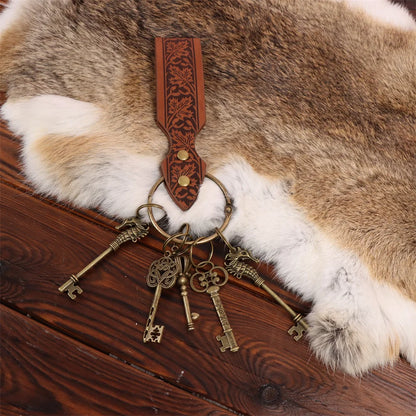 Medieval & Renaissance Cosplay Belts – Retro Metal Rings and Keychain Accessories