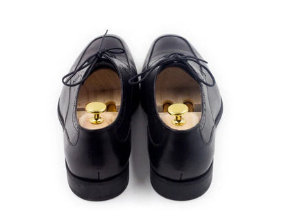 Adjustable Twin Tube Shoe Trees for Men & Women – New Zealand Pine Wood Shoe Shaper