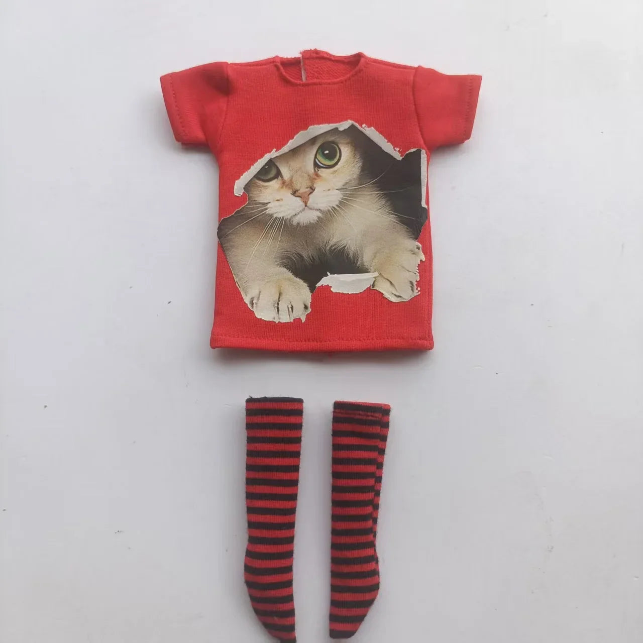 Handmade OB24 1/6 Blyth Doll Clothes – Cartoon T-Shirt with Striped Socks for 1/6 Doll Accessories