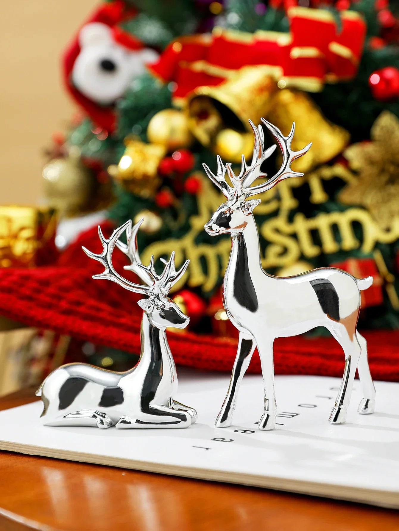 2-Piece Reindeer Christmas Table Decor – Small Rustic Indoor Xmas Holiday Statues for Home