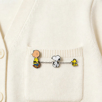 Snoopy Chain Enamel Pin - Cute Cartoon Lapel Badge for Backpacks, Clothing and Fan Gifts