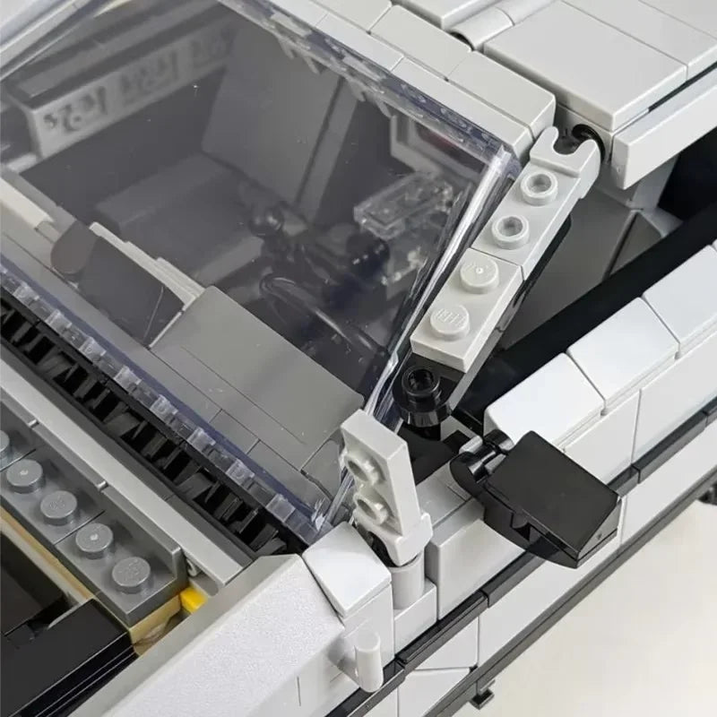 Back to the Future DeLorean Building Blocks - 1872-Piece 1:8 Scale Time Machine Model with Mini Figures