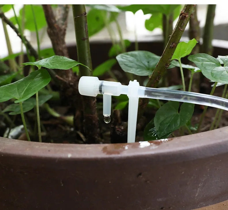 Garden Drip Irrigation Kit — Water-Saving Micro Dripper System with Regulating Valve and 4/7mm Hose for Potted Plants and Greenhouse