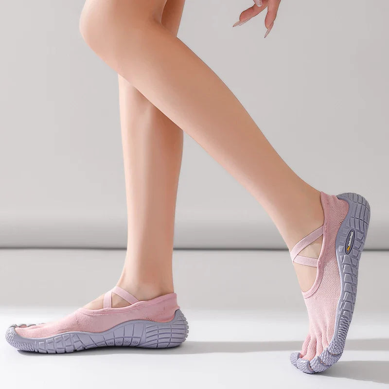 Gallonshark Five-Finger Split Toe Shoes – Lace-Up, Anti-Slip, Silent Soft Sole for Indoor Sports, Fitness, Yoga & Skipping Rope