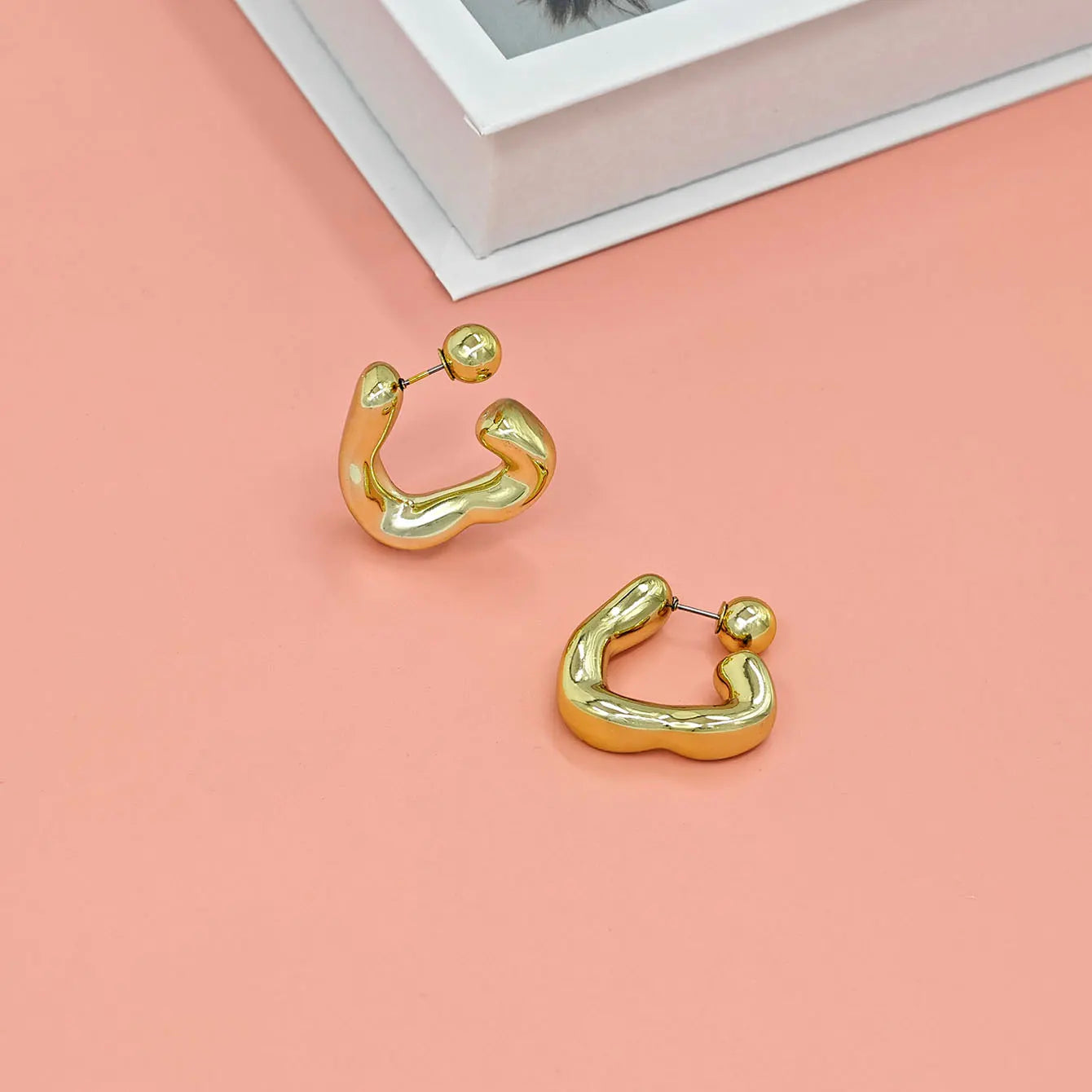 Fashion C-Shaped Earrings for Women – Unique High-End Trendy Jewelry