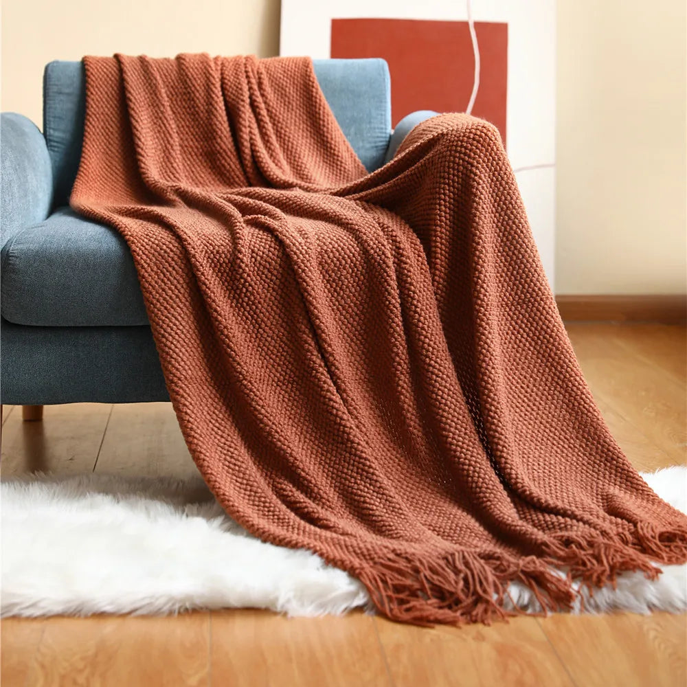 Textile City Knitted Blanket – Thick Waffle Corn Grain Embossed Throw with Tassels, Winter Warm Bedspread 130x240cm