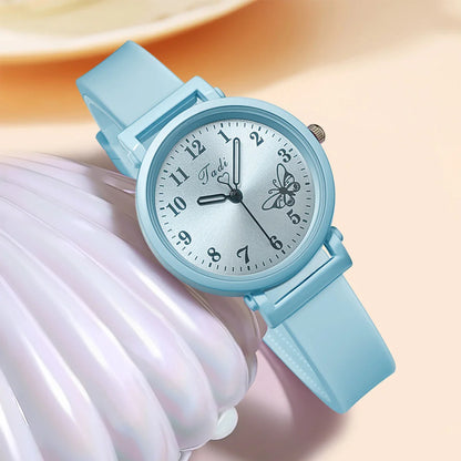 Women’s Silicone Strap Quartz Watch – Casual Wristwatch Gift for Ladies