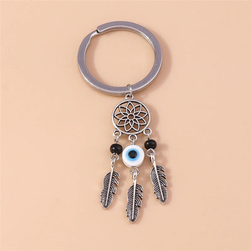 Retro Gothic Punk Heart Cross Keychain – Metal Flower Key Ring Pendant for Car Keys, Handbag Decor & Jewelry Gift