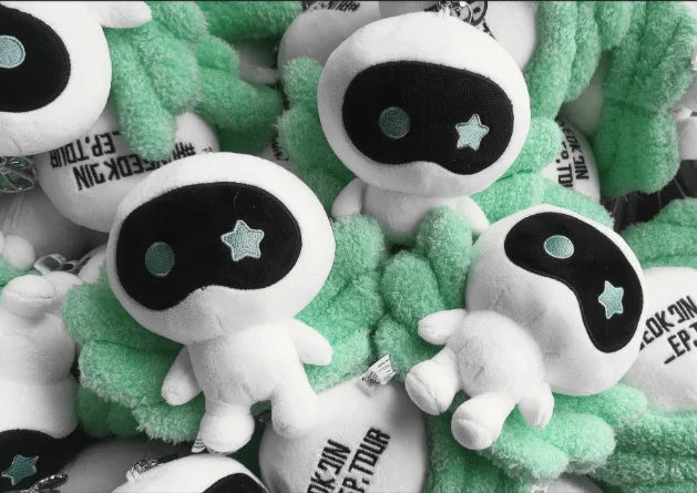 Korea Wootteo Plush Toy – Kawaii Astronaut Wings Stuffed Doll Keychain for Backpack, JIN Design, Fan Gift