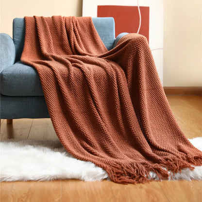 Textile City Knitted Blanket – Thick Waffle Corn Grain Embossed Throw with Tassels, Winter Warm Bedspread 130x240cm